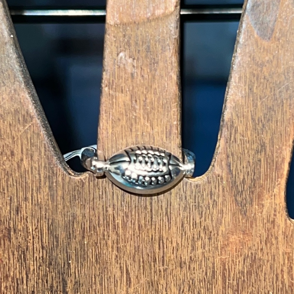 New Fashion Ring “Football” Spin Silver Tone Ring Size 7